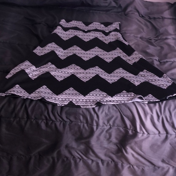 Lularoe skirt - Picture 3 of 3